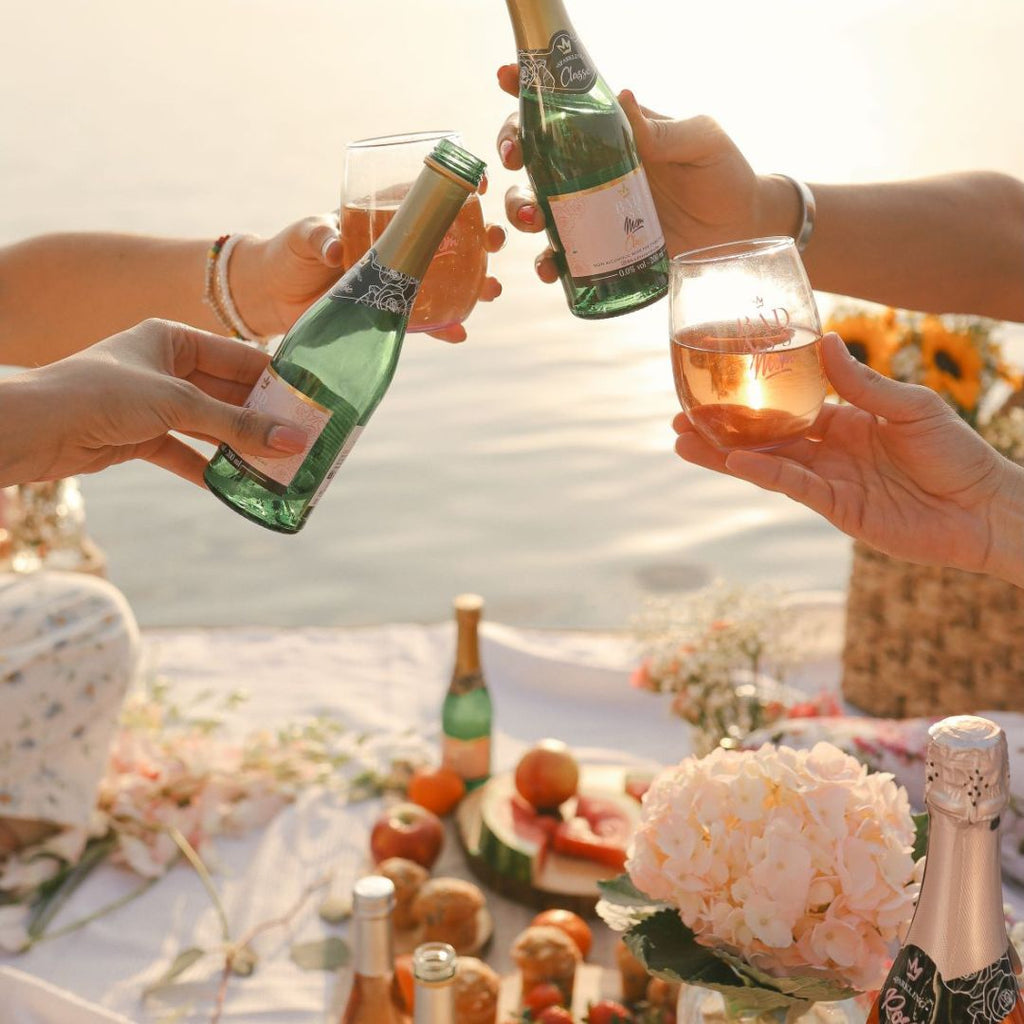 Non-alcoholic sparkling wine for moms — elegant alcohol-free gift for holidays and celebrations.

Badassmom sparkling white wine — 0.0% alcohol bubbly perfect for baby showers or Christmas gifts.

Alcohol-free wine bottle for moms — premium European sparkling wine with zero alcohol.